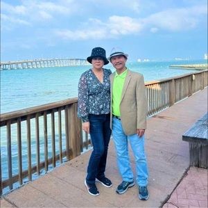 Meet your Posher, Lâm